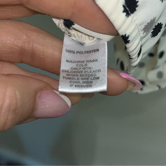 Loft, short sleeve blouse, top w/round square pattern pleating on front XL - Picture 7 of 10